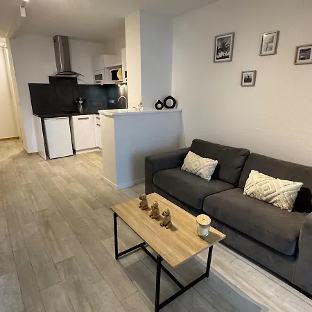 2 Pièces Et Son Jardin Apartamento Antibes