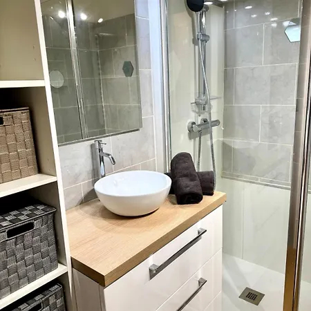 Apartman Agreable 2 Pieces Et Son Jardin Antibes